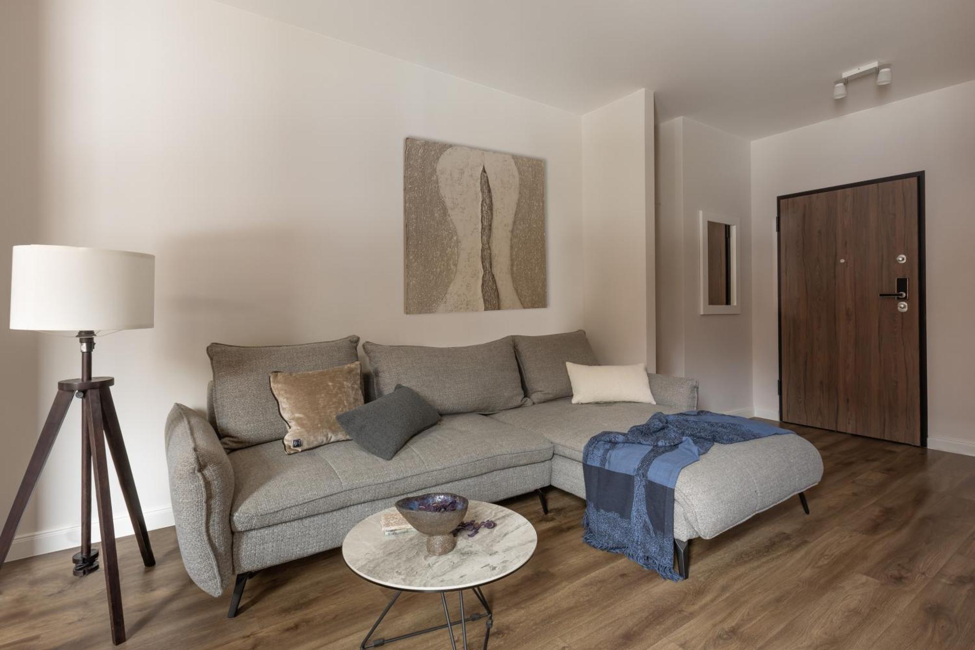 Scala By Moderna Profit- Lakowa 60c *